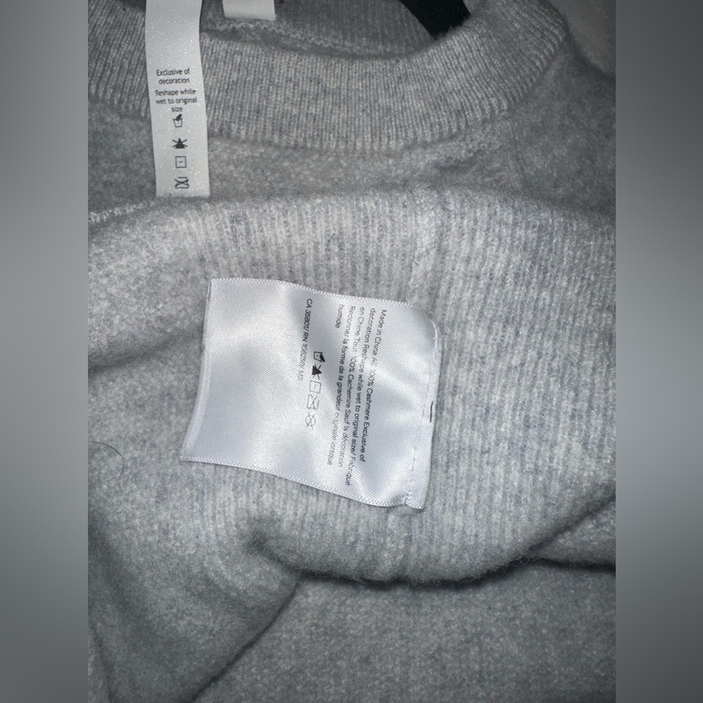 Lululemon Gray Pullover Sweater - image 4